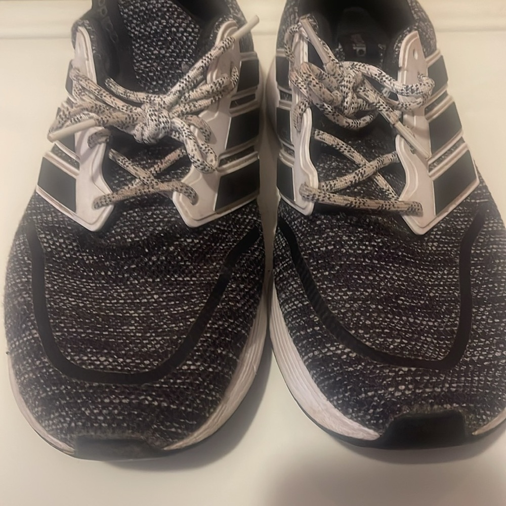 Adidas - Picture 3 of 5
